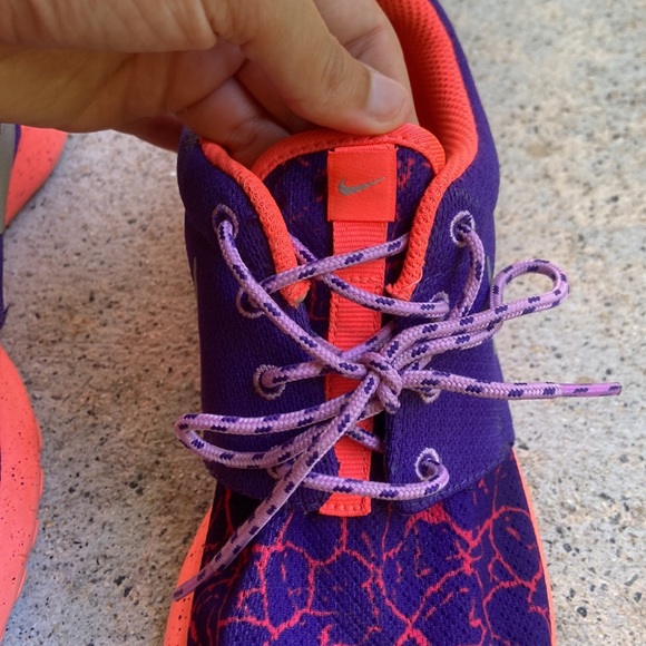 lightly worn | Nike | coral and purple | reflective nike check - Picture 3 of 7